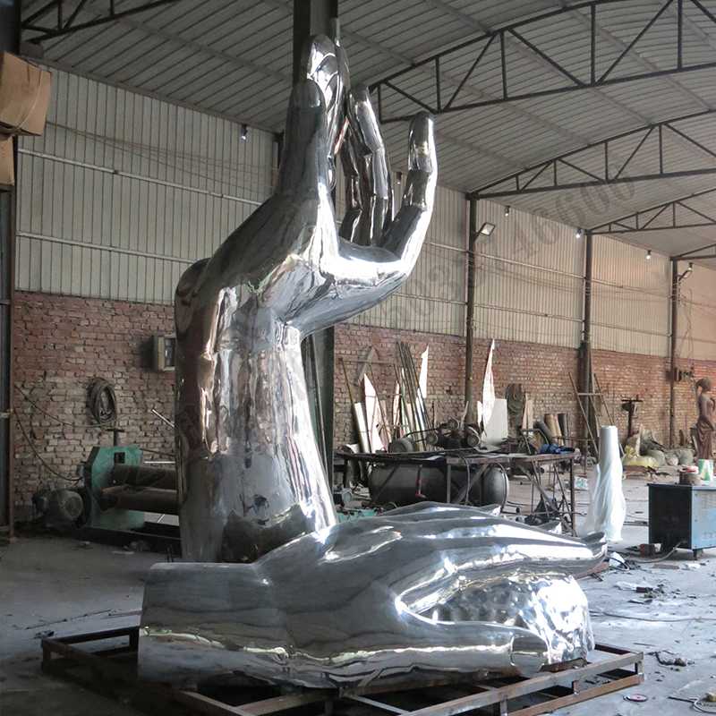 手托水滴雕塑，不銹鋼手托水滴雕塑，手托水滴景觀雕塑