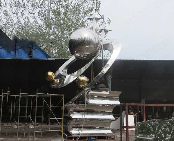 不銹鋼雕塑的應(yīng)用范圍都有哪些？